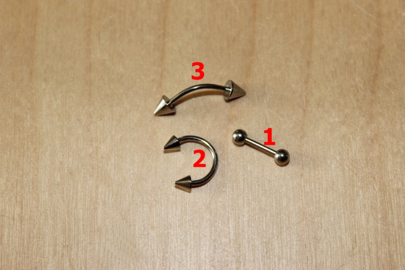 EB-10-6893   Piercing verschieden